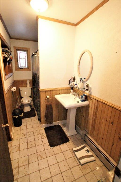 Custom Country Ranch Bathroom